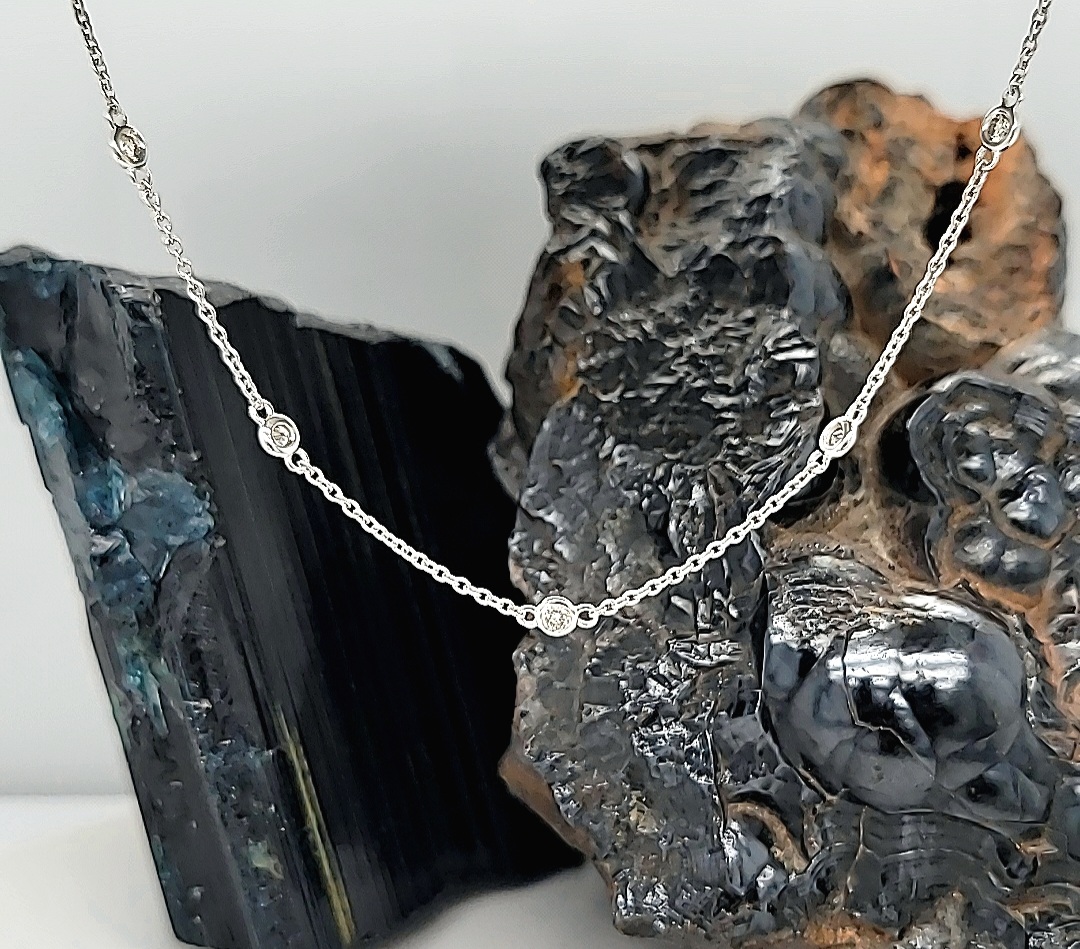 ladies-diamond-necklace