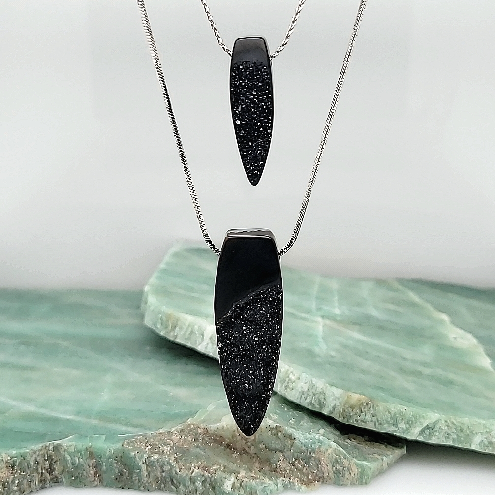 ladies-agate-pendants