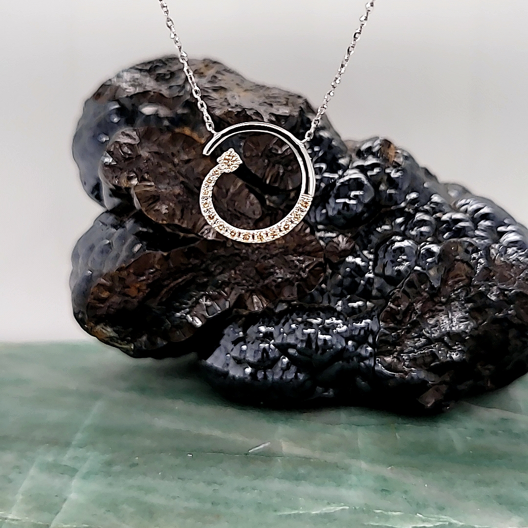 ladies-white-pendant